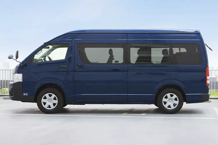 HiAce Commuter