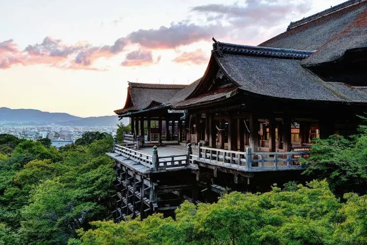 Kiyoimzudera Temple