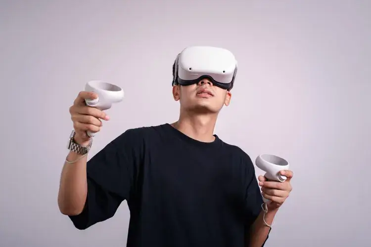 VR